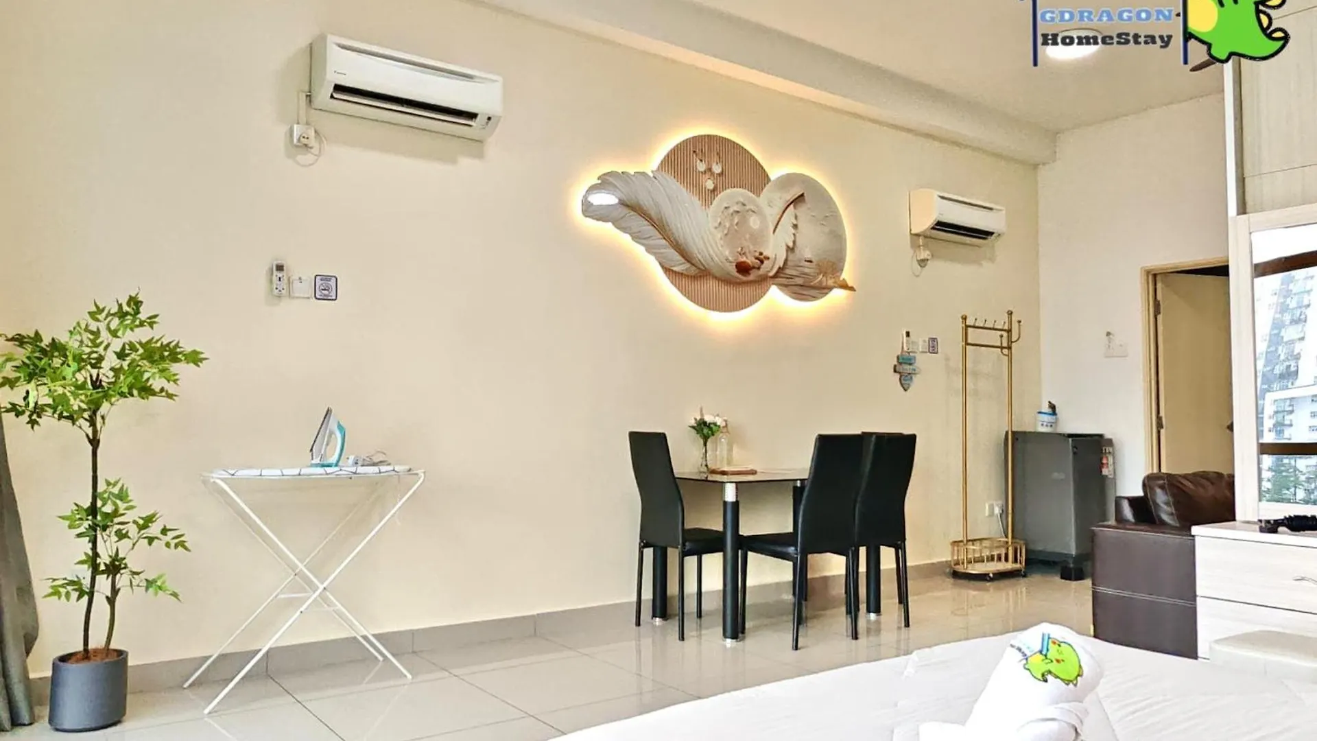 Studio Lake View At Palazio Mount Austin Ikea Aeon Free Netflix By Gdragon Homestay Johor Bahru 0*,  Malaysia