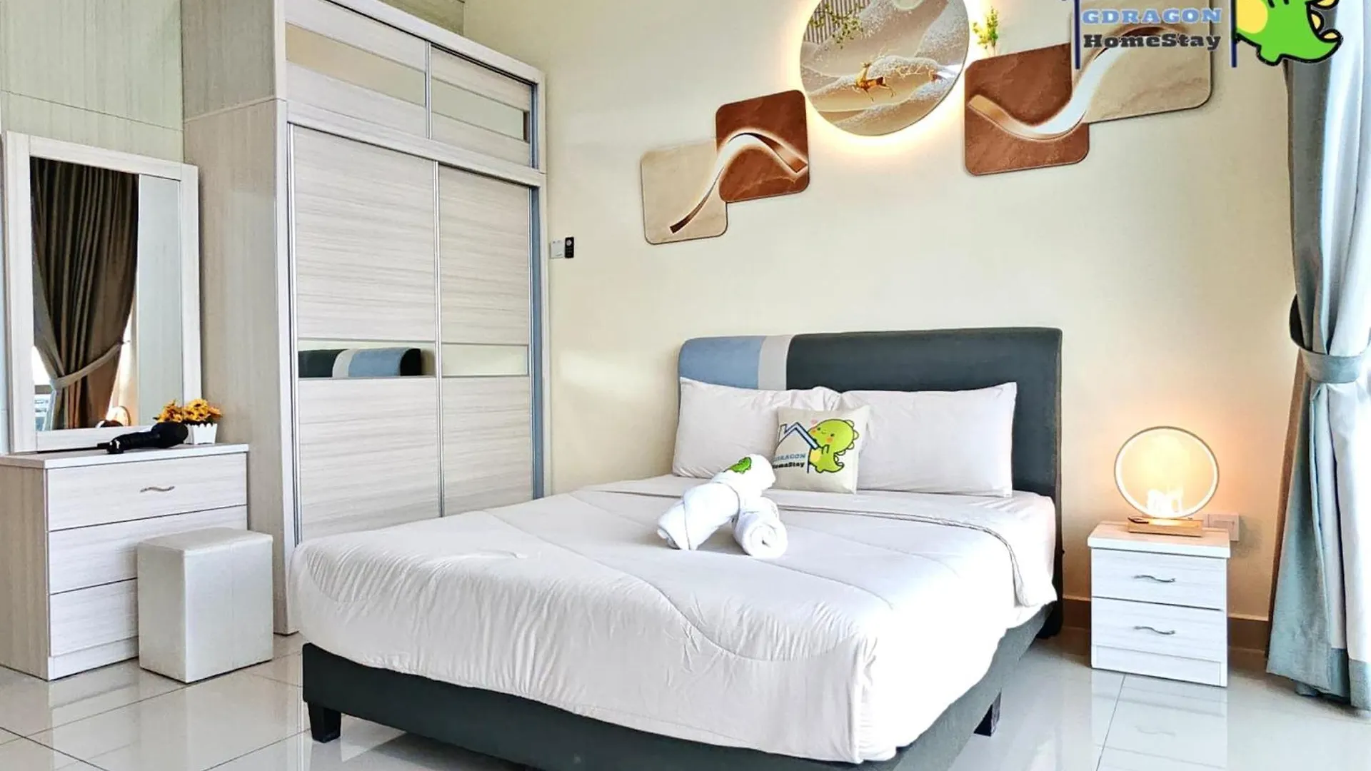 Studio Lake View At Palazio Mount Austin Ikea Aeon Free Netflix By Gdragon Homestay Johor Bahru Malaysia