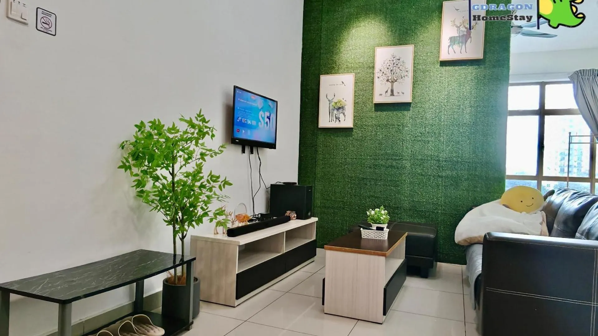 Studio Lake View At Palazio Mount Austin Ikea Aeon Free Netflix By Gdragon Homestay Johor Bahru 0*,
