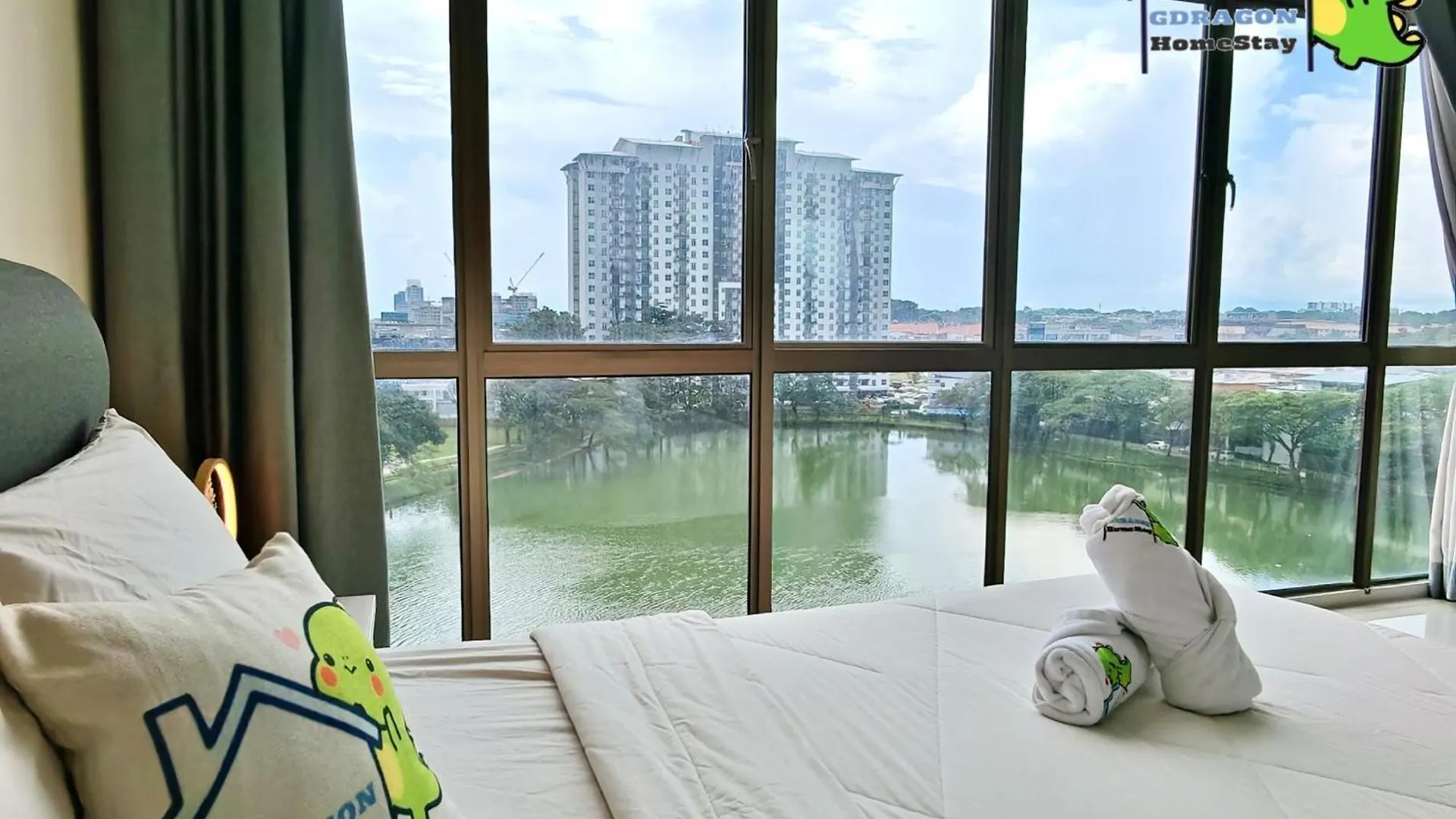 Studio Lake View At Palazio Mount Austin Ikea Aeon Free Netflix By Gdragon Homestay Johor Bahru Apartamento