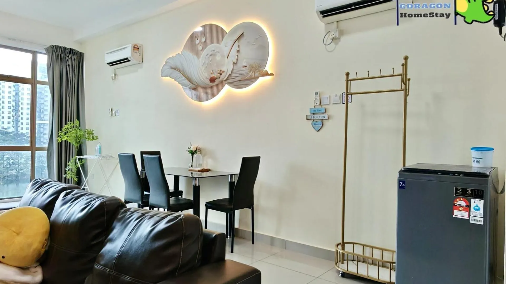 Apartamento Studio Lake View At Palazio Mount Austin Ikea Aeon Free Netflix By Gdragon Homestay Johor Bahru