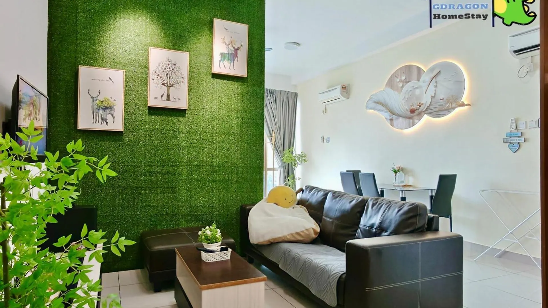 Studio Lake View At Palazio Mount Austin Ikea Aeon Free Netflix By Gdragon Homestay Johor Bahru 0*,  Malasia